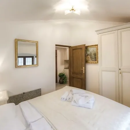 Hasi Casa de hóspedes 4*